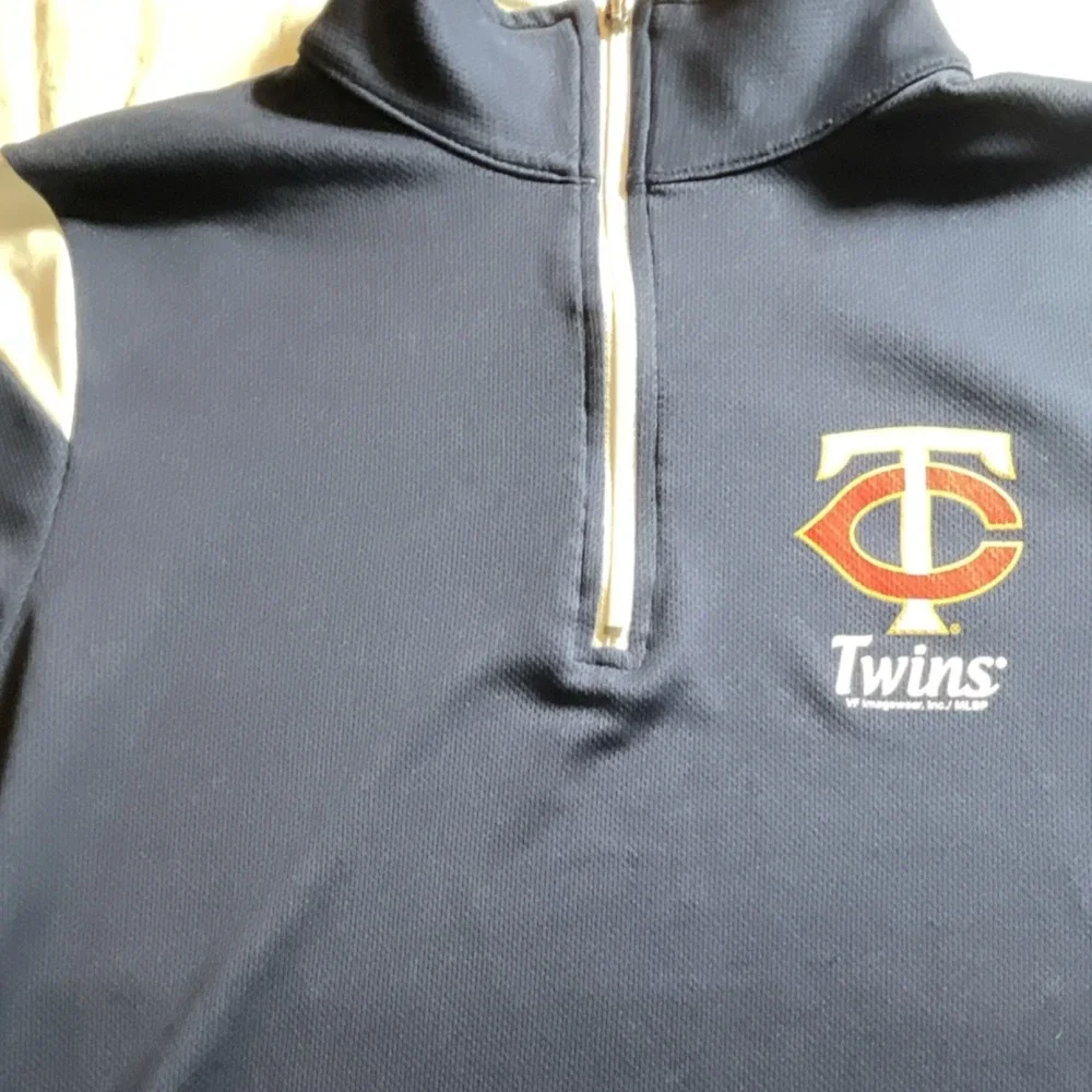 Minnesota Twins Men's M 1/4 Zip Lightweight Stretch Pullover Genuine MLB New